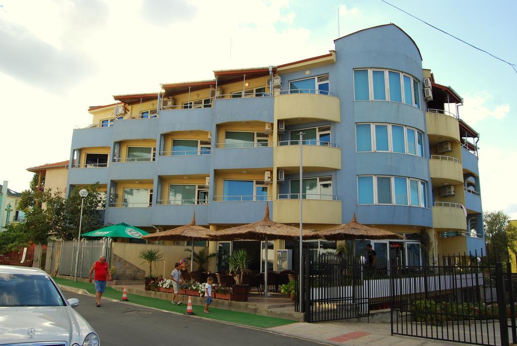 Hôtel Alpina à Lozenets Extérieur photo