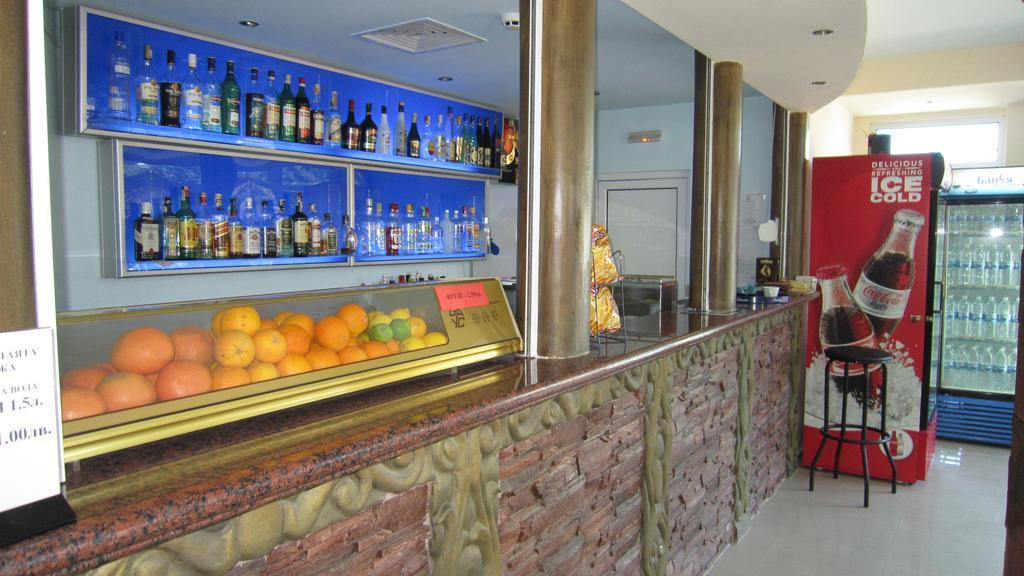 Hôtel Alpina à Lozenets Extérieur photo