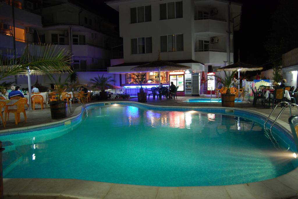 Hôtel Alpina à Lozenets Extérieur photo